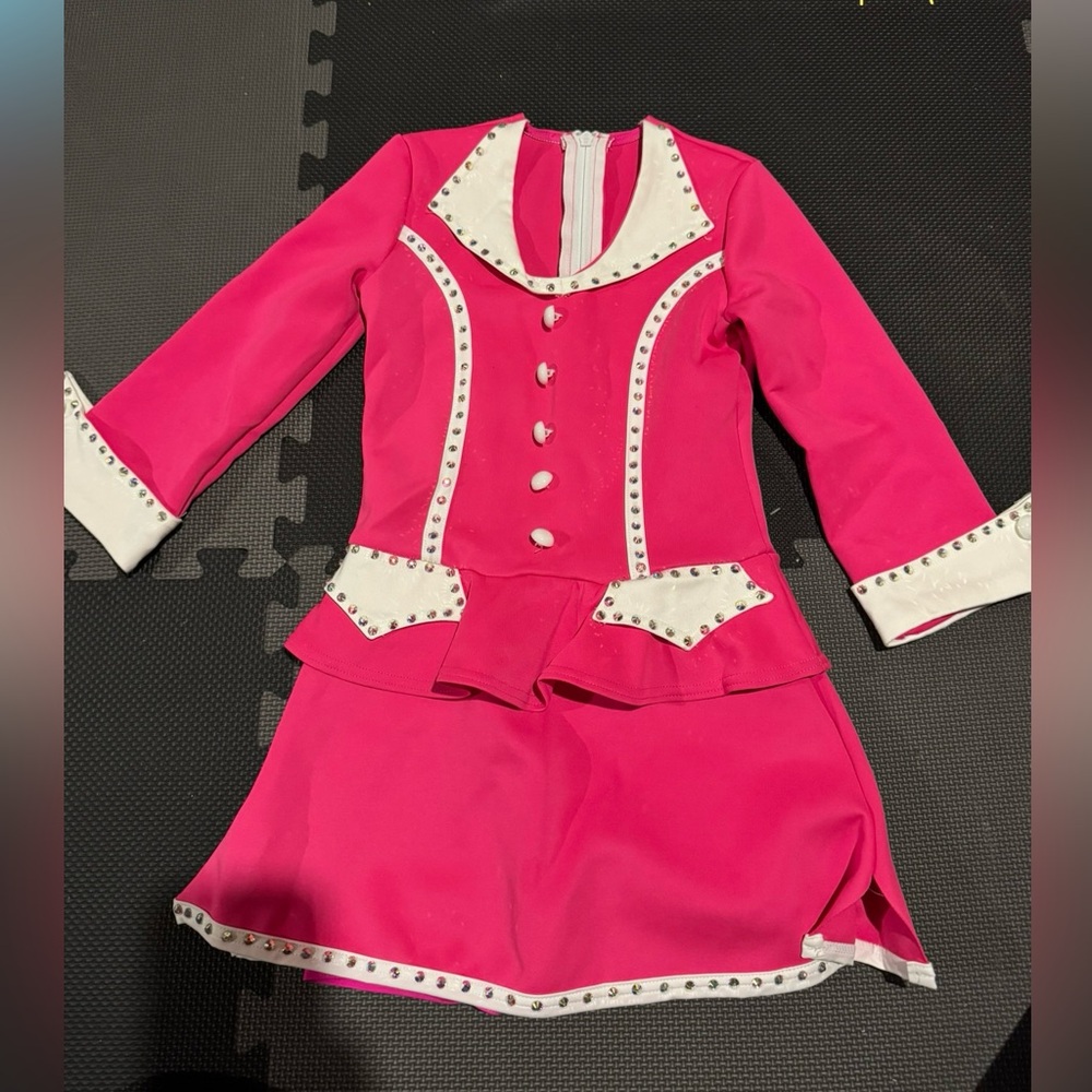 Weissman medium child dance costume